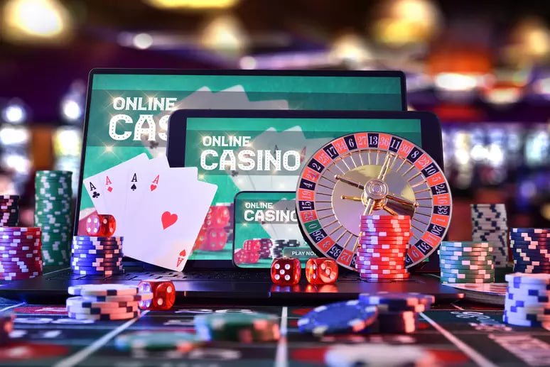 7laro player celebrating a big win on slots in the Philippines